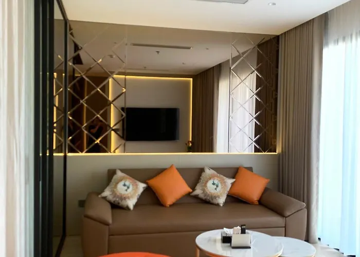 5 Sao H22-01 Apartment *